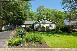 75 Summit Dr, Smithtown, NY 11787 - Photo 2