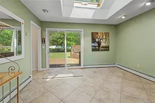 75 Summit Dr, Smithtown, NY 11787 - Photo 12