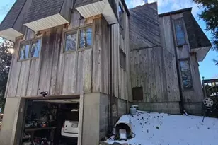 88 Sandy Ct, Riverhead, NY 11901 - Photo 2