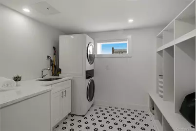 525 3rd Street, Mamaroneck, NY 10543 - Photo 22