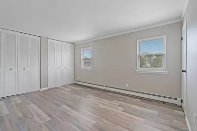 7 Merrimac Court, Coram, NY 11727 - Photo 20