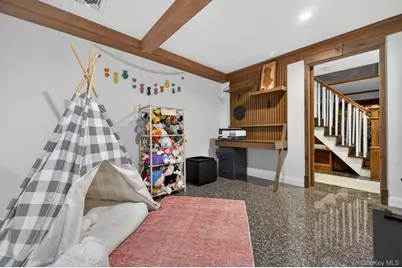 16 Warwick Place, Port Washington, NY 11050 - Photo 24