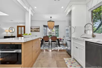 16 Warwick Place, Port Washington, NY 11050 - Photo 16