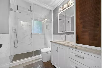 16 Warwick Place, Port Washington, NY 11050 - Photo 18