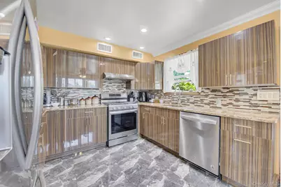 296 Burkhard Avenue, Mineola, NY 11501 - Photo 14