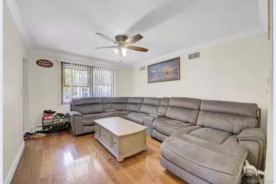 296 Burkhard Avenue, Mineola, NY 11501 - Photo 4