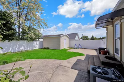 296 Burkhard Avenue, Mineola, NY 11501 - Photo 28