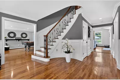 4 Cropley Court, Melville, NY 11747 - Photo 8