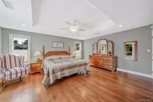 15 Evergreen Ln, Patchogue, NY 11772 - Photo 16