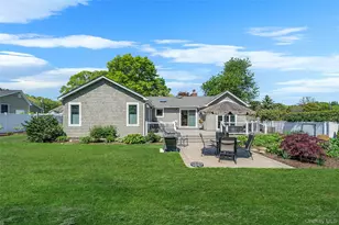 15 Evergreen Ln, Patchogue, NY 11772 - Photo 36