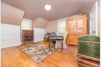 215 Melville Road, Farmingdale, NY 11735 - Photo 18