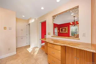 215 Melville Rd, Farmingdale, NY 11735 - Photo 16
