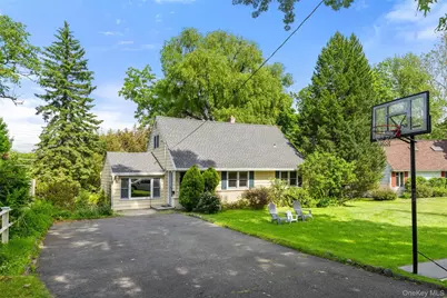 3 Jennifer Lane, Hartsdale, NY 10530 - Photo 2