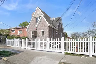 2716 Gunther Ave, Bronx, NY 10469 - Photo 1