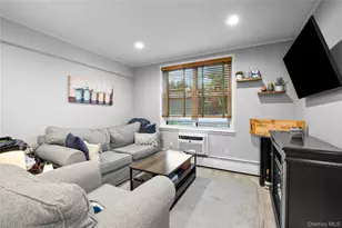 40 Daley Pl, Lynbrook, NY 11563 - Photo 22