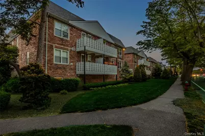 40 Daley Place #104, Lynbrook, NY 11563 - Photo 36
