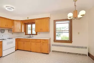 40 Perry Ave, Bayville, NY 11709 - Photo 8