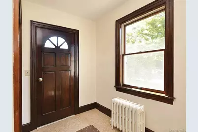 40 Perry Avenue, Bayville, NY 11709 - Photo 4