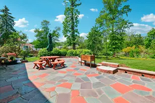 181 Finmor Dr, White Plains, NY 10607 - Photo 24