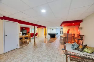28 Penn Dr, Dix Hills, NY 11746 - Photo 24