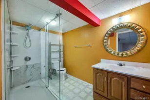 28 Penn Dr, Dix Hills, NY 11746 - Photo 22