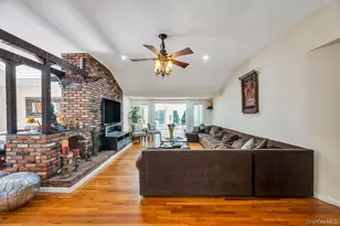 28 Penn Dr, Dix Hills, NY 11746 - Photo 4