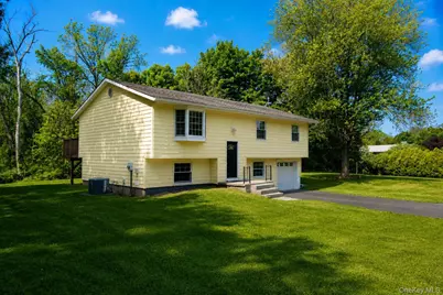 15 Colonial Avenue, Fishkill, NY 12524 - Photo 8