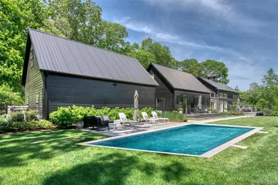745 Golfview Court, East Marion, NY 11939 - Photo 2