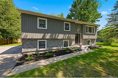 14 Baumer Road, Wallkill, NY 12589 - Photo 2