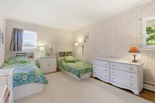 61 Hofstra Dr, Smithtown, NY 11787 - Photo 18