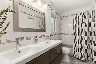 61 Hofstra Dr, Smithtown, NY 11787 - Photo 20
