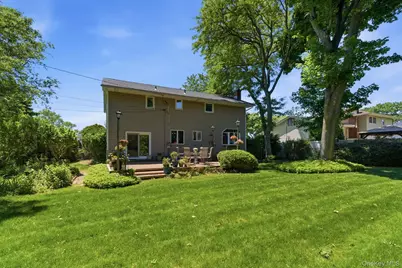 61 Hofstra Drive, Smithtown, NY 11787 - Photo 26