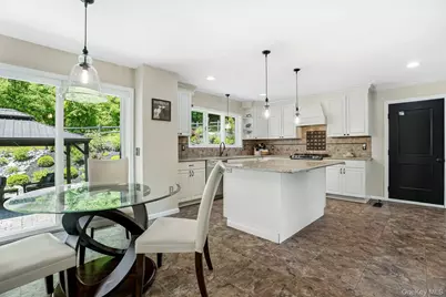 31 Ridge Road, Cortlandt Manor, NY 10567 - Photo 12