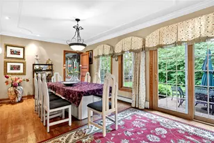 12 Avon Ln, East Hills, NY 11577 - Photo 14