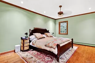 12 Avon Ln, East Hills, NY 11577 - Photo 18