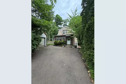 81 Hillside Terrace, New York, NY 10308 - Photo 2