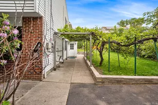 110 Franklin Ave, Valhalla, NY 10595 - Photo 4