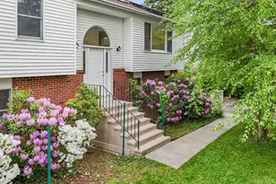 110 Franklin Ave, Valhalla, NY 10595 - Photo 2
