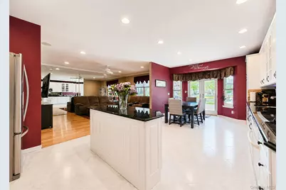 12 Laurel Lane, Holtsville, NY 11742 - Photo 8