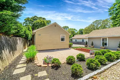 21 Forest Street, Ronkonkoma, NY 11779 - Photo 34