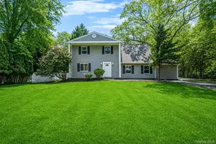 4 Evans St, Coram, NY 11727 - Photo 2