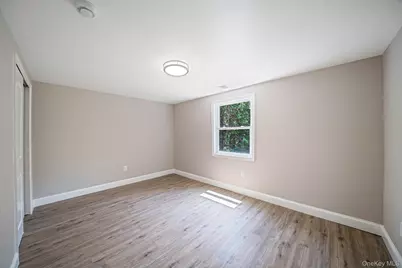 4 Evans Street, Coram, NY 11727 - Photo 16