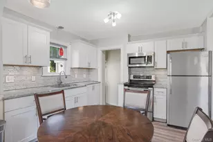 28 Ziegler Ave, Poughkeepsie, NY 12603 - Photo 4