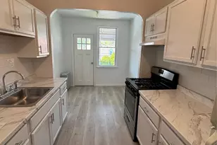 3922 Amundson Ave, Bronx, NY 10466 - Photo 8