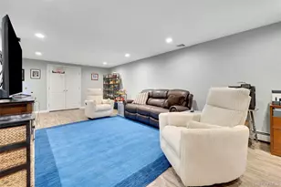 10 Pleasant Ridge Rd, Valhalla, NY 10595 - Photo 26