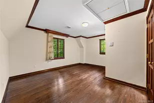 2 Rutland Rd, Great Neck, NY 11020 - Photo 16