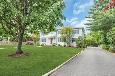 11 Plandome Drive, Manhasset, NY 11030 - Photo 2