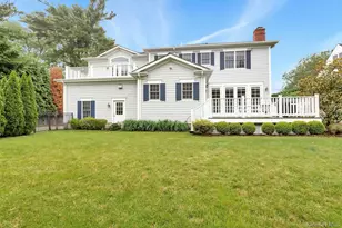 11 Plandome Dr, Manhasset, NY 11030 - Photo 36