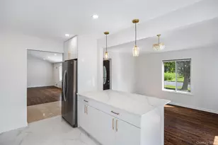 372 Heathcote Rd, Scarsdale, NY 10583 - Photo 6