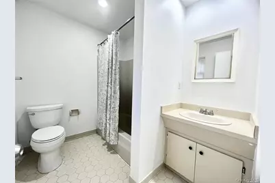 4 Ashwood Road #A, Port Washington, NY 11050 - Photo 4